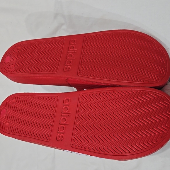 Adidas Adilette slides Shower Bath house men 18 Red And White NWT - Picture 3 of 5